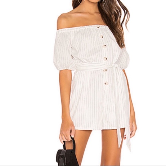 revolve l’academie white stoped off shoulder romper with tie waist - Picture 4 of 8